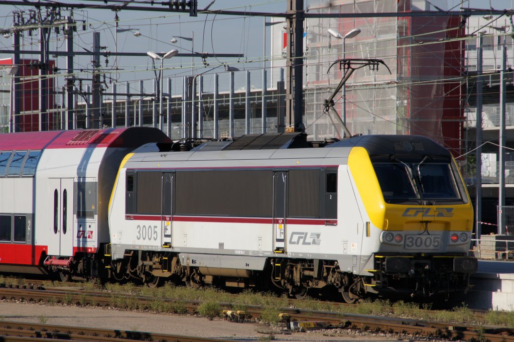 CFL 3005 wartet am 06.09.2010 auf die Ausfahrerlaubnis.