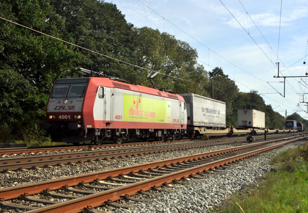 CFL 4001  BIODIVERSIIT ASS LIEWEN  (zu deutsch: Biodiversitt ist Leben), vermietet an CFL Cargo, mit gemischtem Kurzgterzug Richtung Bremen (Diepholz, 24.09.11).
