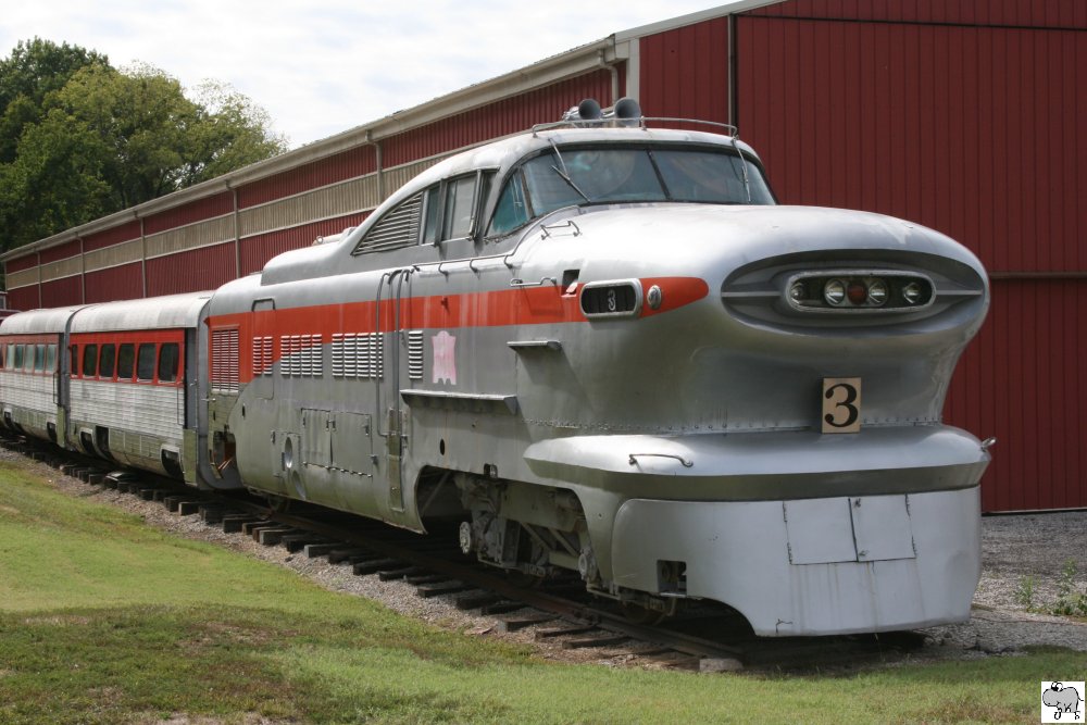 Chicago, Rock Island & Pacific # 3  Aerotrain  (EMD / 1955), ausgestellt im Museum of Transportation in St. Louis, Missouri. Aufgenommen am 16. September 2011.
