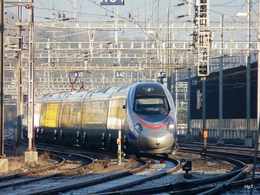 cisalpino - Ein wartender ETR 610 im Bahnhofsareal von Genf am 11.12.2009