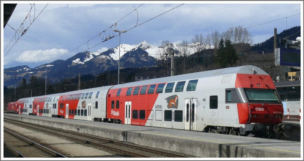 CityShuttle mit 1019 019-0 und Steuerwagen 8633 105-6 warten in Bludenz auf den nchsten Einsatz. (30.03.2010)
