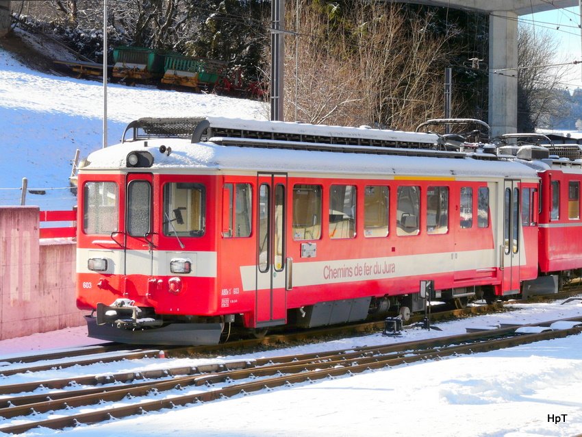CJ - Triebwagewn ABe 4/4 603 abgestellt Bahnhofsareal in Tramelan am 03.01.2010
