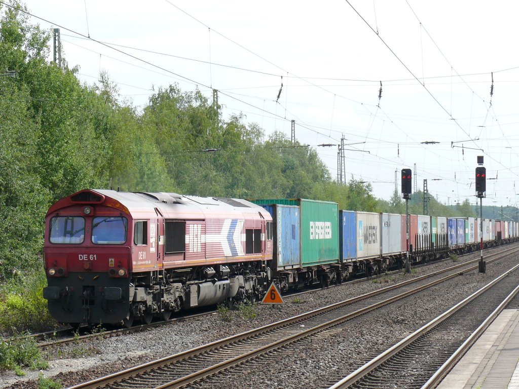 Class66, HGK DE61 mit GZ, Durchfahrt in Viersen.(22.08.2010 