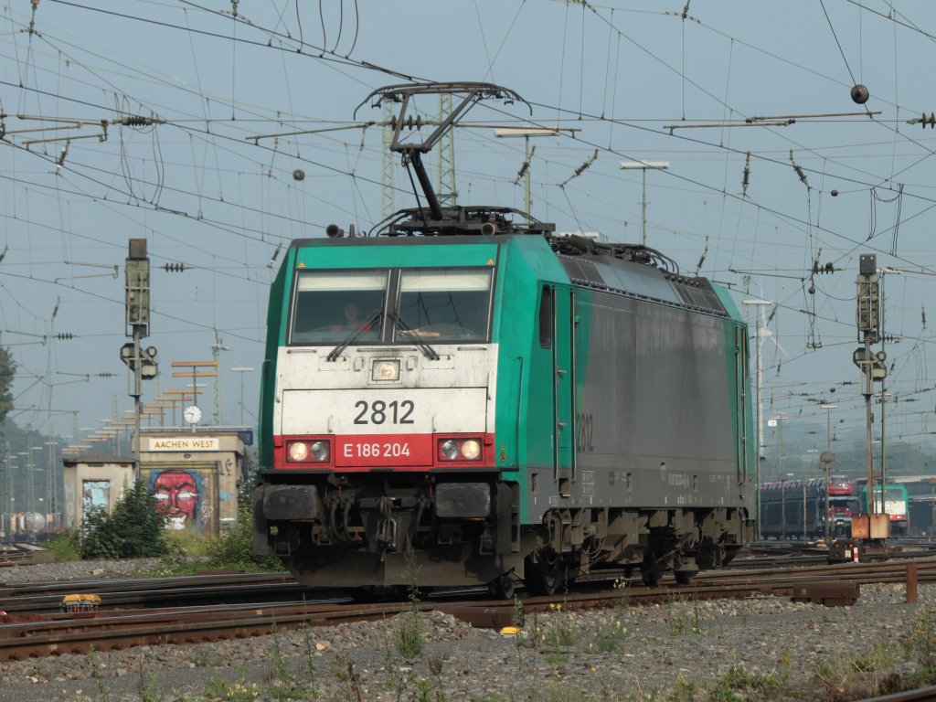 Cobra 186 204 (2812) rangiert am Morgen des 01.09.2011 in Aachen West.