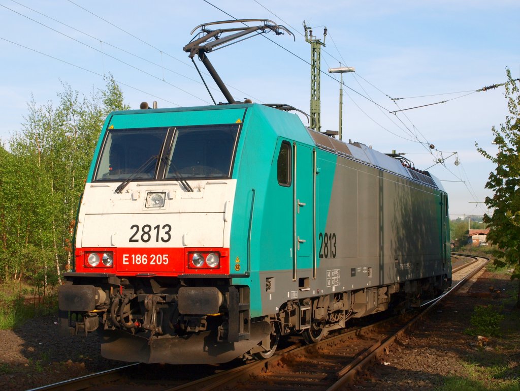 Cobra 186 205 rangiert am 05.05.2010 auf das Abstellgleis in Aachen West.