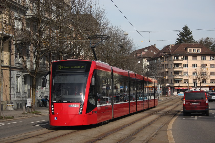 Combino 662 an der Brunnadernstrae am 22.03.2013