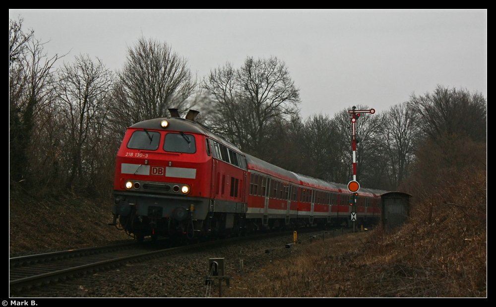 Comeback der 218, Karlsruhe - Neustadt! 218 130 beim Esig von Winden richtung Karlsruhe. Aufgenommen am 12.03.10