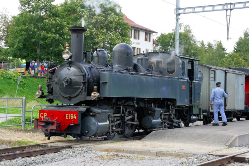C.P. E 164 im Bahnhof Pr-Petitjean; 29.08.2010