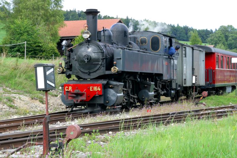 C.P. E 164 schiebt nach einer Sonderfahrt den Zug zurck ins Depot von Pr-Petitjean; 29.08.2010