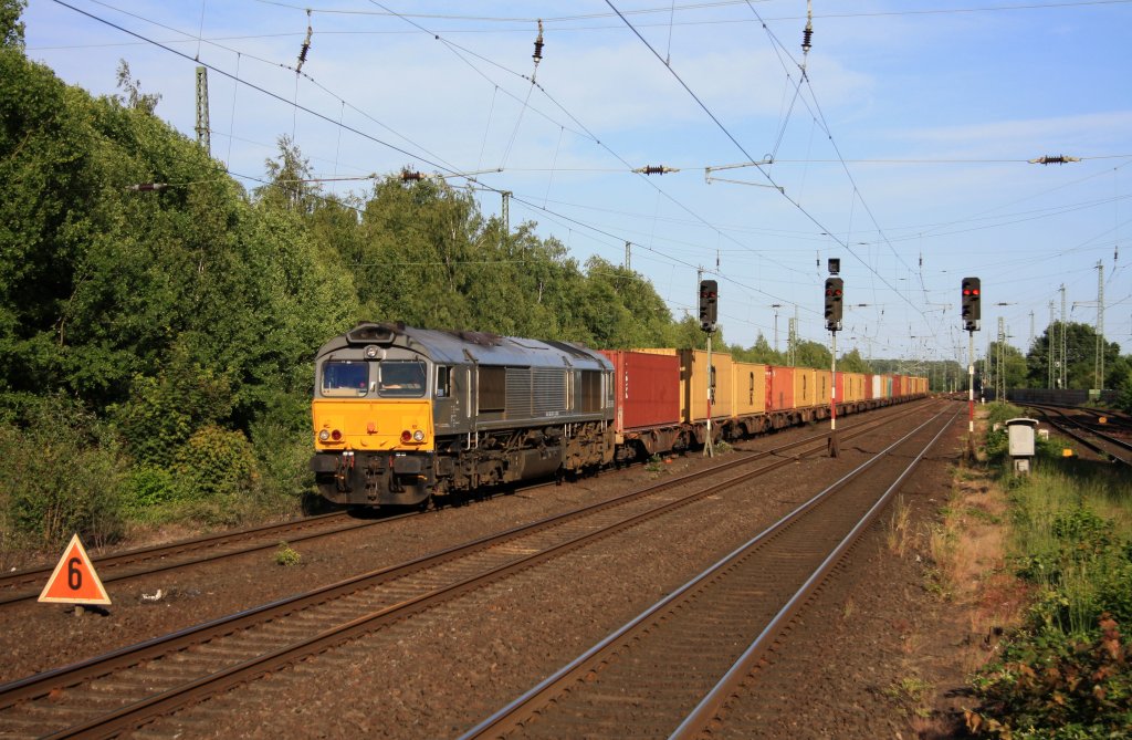 Crossrail DE 6306 mit Containerzug Antwerpen-Neuss am 23.05.11 bei der Ausfahrt aus Viersen Gbf.