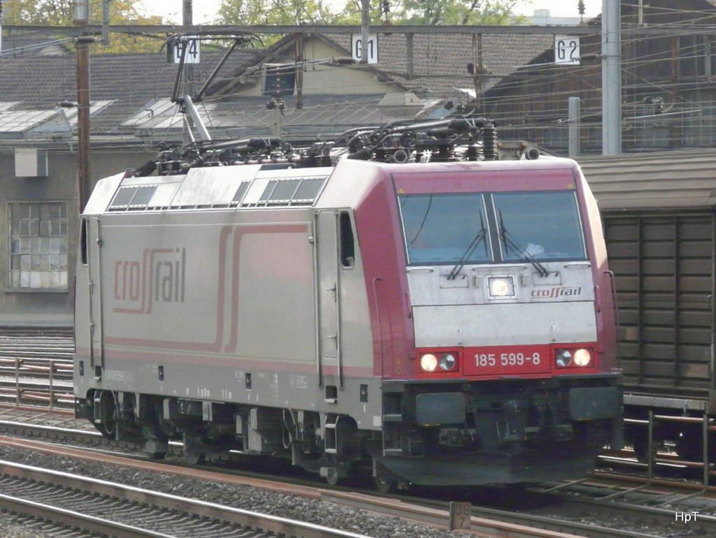 Crossrail - Lok 185 599-9 im Bahnhofsareal von Olten .. Bild wurde aus fahrendem Regio aus gemacht am 07.09.2009