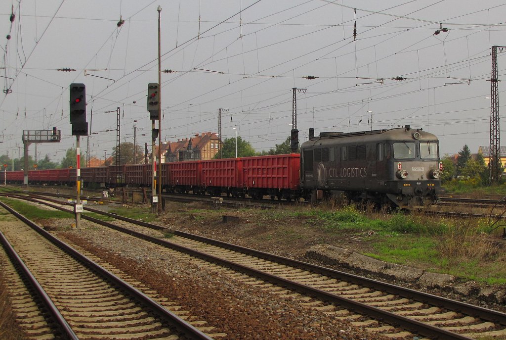 CTL 252 022-9 (252 022-9 D-CTL, ex ST43-R013) als Wagenlok am DGS 91819 von Khnhausen nach Leer-Nttermoor, in Grokorbetha; 10.09.2010