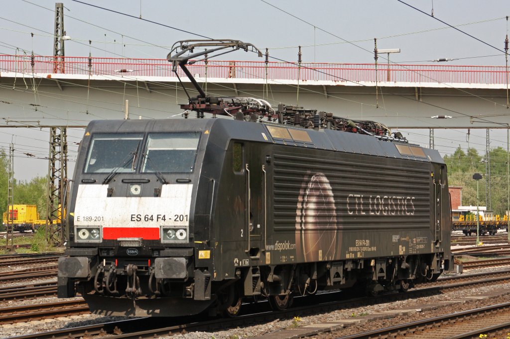 CTL Logistics ES 64 F4-201 (E 189-201) am 21.4.11 als Lz in Duisburg-Entenfang.