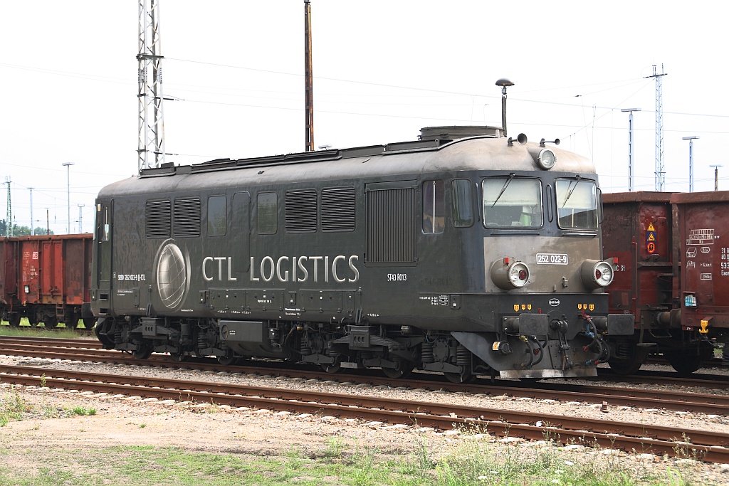 CTL ST43 R013 (252 022-9) steht am 06.08.2010 in Angermnde