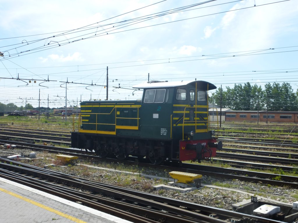 D 245 6059 steht im Bahnhof von Verona P.N. 30.Mai 2013.