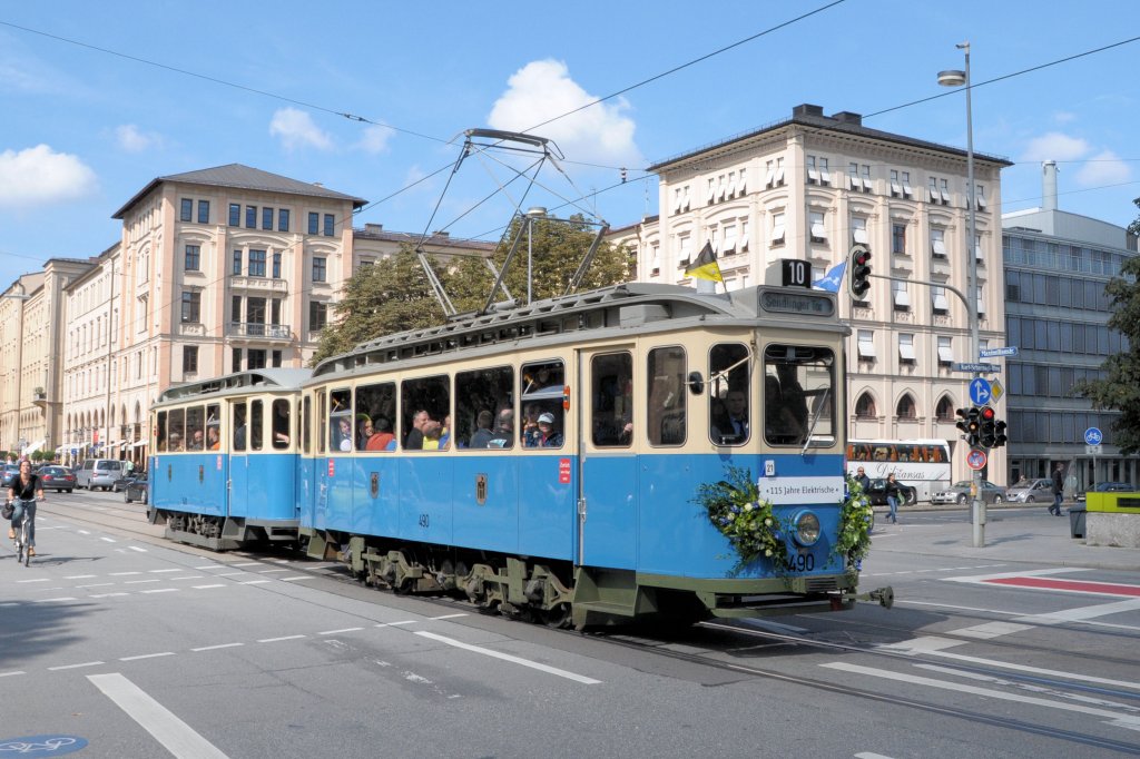 D-Wagen 490 am 11.09.10 in der Maximilianstrae