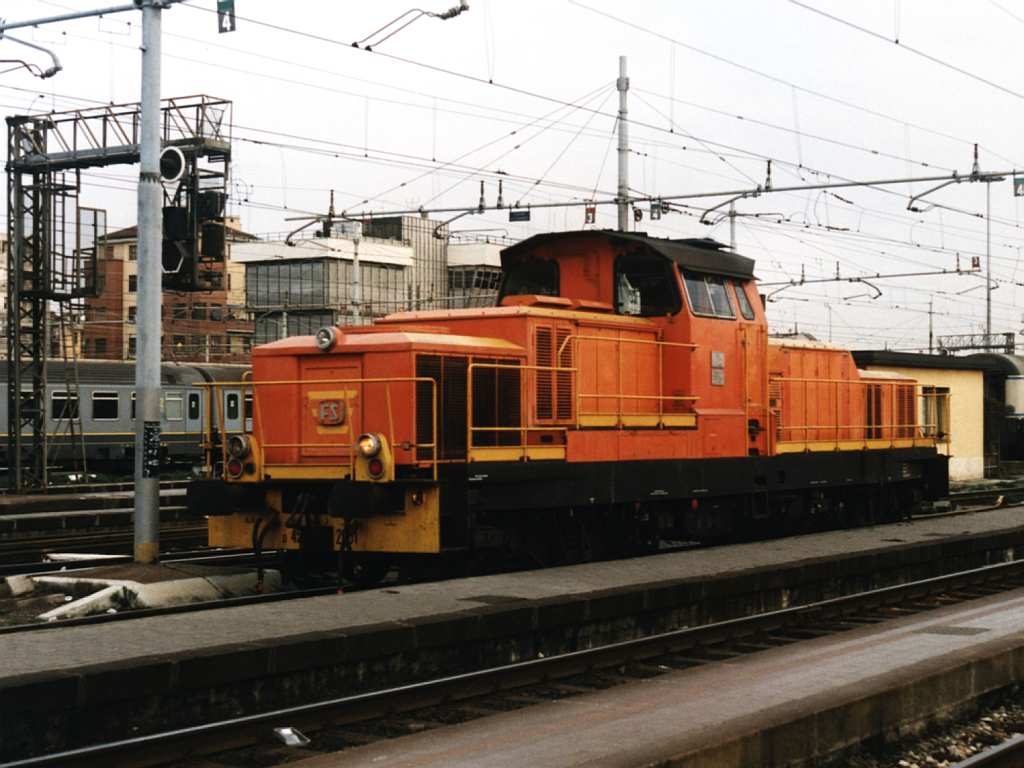 D145 2001 auf Bahnhof Milano Stazione Centrale am 15-1-2001. Bild und scan: Date Jan de Vries. 