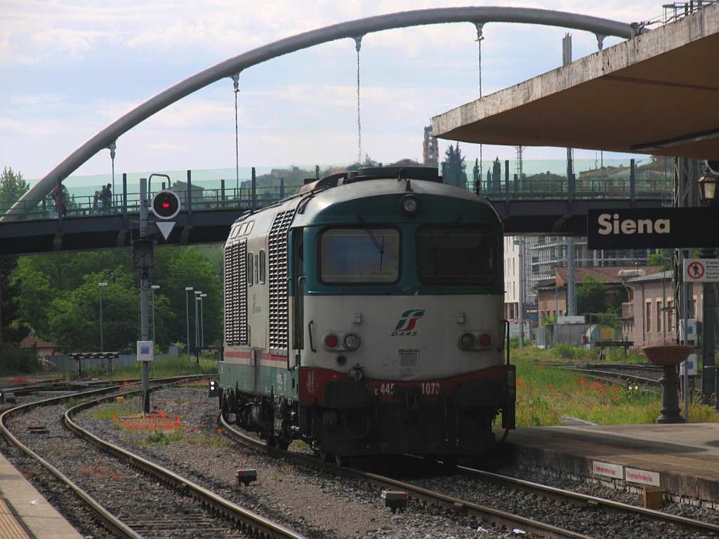 D445.1073 auf Bahnhof Siena am 20-5-2012.