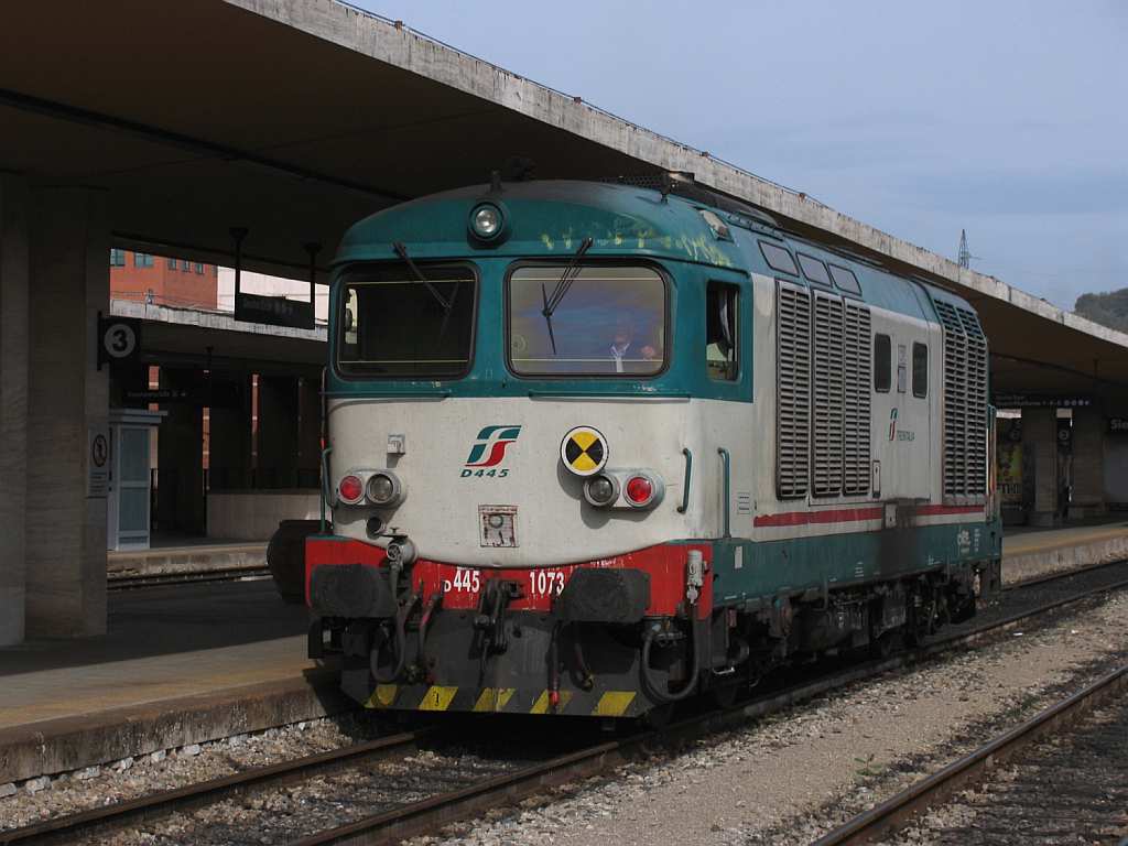 D445.1073 auf Bahnhof Siena am 20-5-2012.