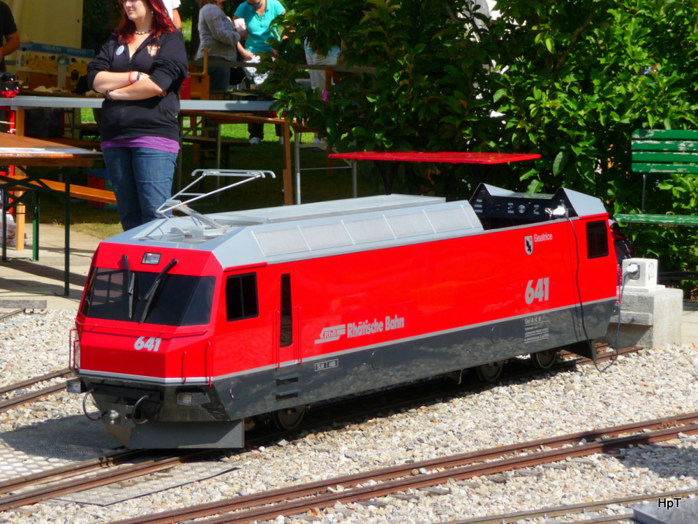 Dampfbahn Aaretal Mnsingen - RhB  Ge 4/4 641 Beatrice  Spur: 7 1/4 Zoll Baujahr: 1994 Gewicht: ca. 850 kg unterwegs am 29.08.2010