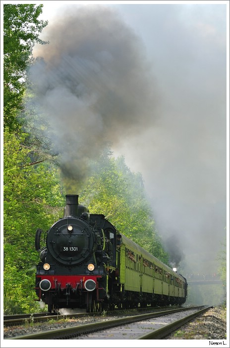 Dampffestival 2010 (im DDM): Pendelzug mit 38 1301 + Wagensatz + 64 491; Schiefe Ebene/Km 77,6, 23.5.2010, 16:05h-Zug.