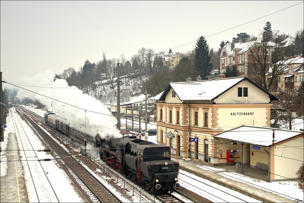 Dampflok 52.7612 fhrt mit Sdz R 16102 von Wien-Heiligenstadt nach Ernstbrunn. 
Kritzendorf 23.1.2010
