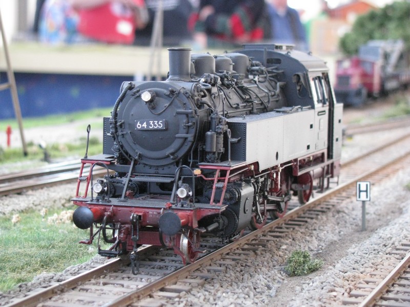 Dampflok BR 64 335 der DB in Spur 0, gesehen anllich der Tagung der ARGE Spur 0 in Wismar 03.06.2011