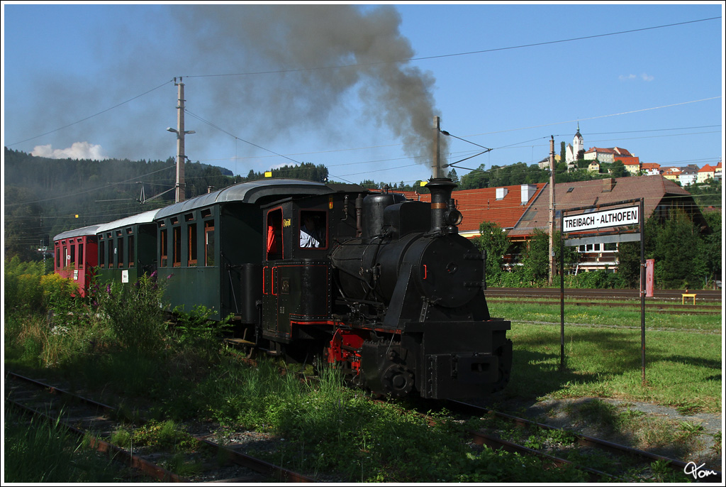 Dampflok  Christl  Bn2t (Hanomag 1916) fhrt auf der Gurkthalbahn von Pckstein Zwischenwssern nach Treibach Althofen.  
Bf Treibach Althofen 7.8.2012