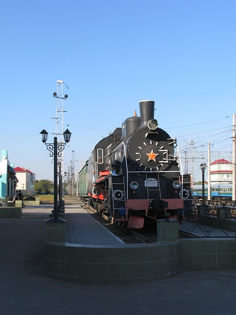 Dampflok Er798-19 auf Bahnhof Omsk (Омск) am 10-9-2009.
