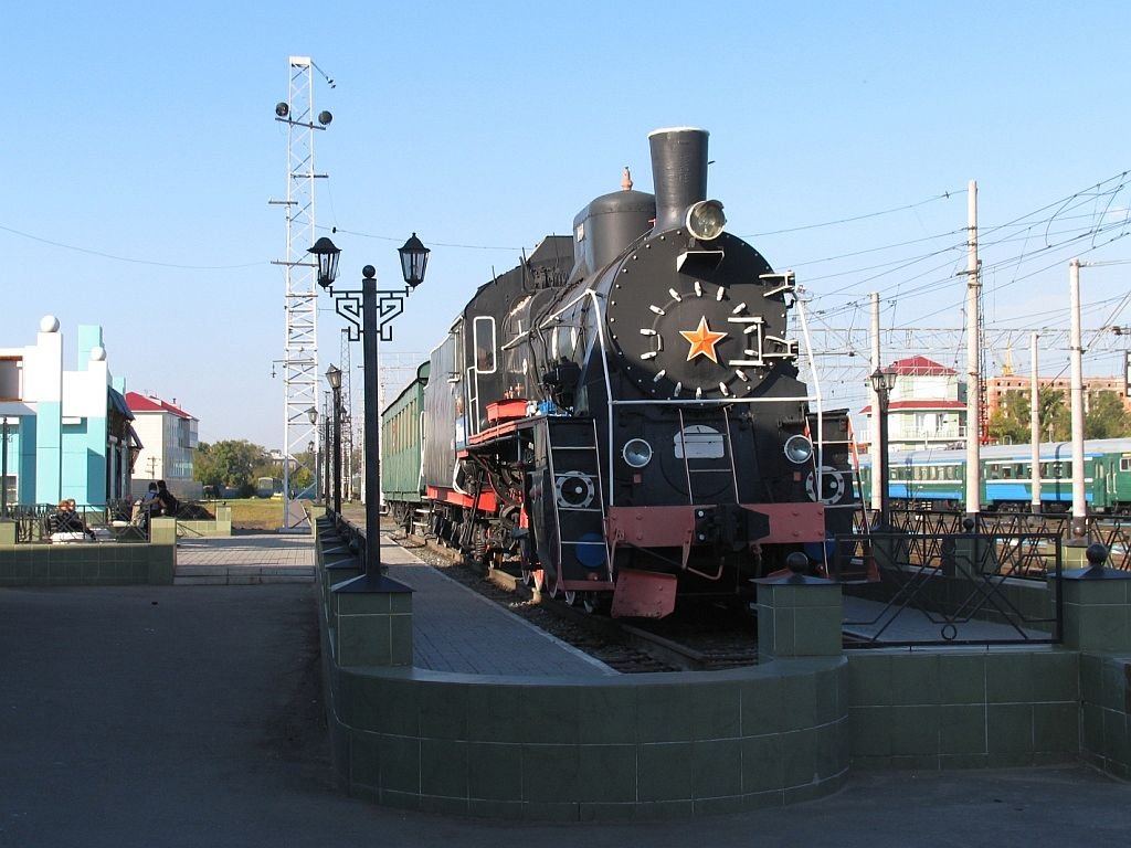 Dampflok Er798-19 auf Bahnhof Omsk (Омск) am 10-9-2009.