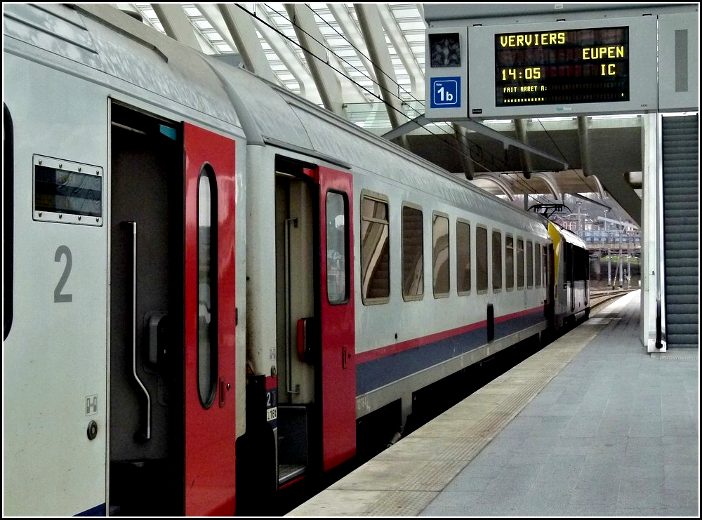 Das Beweisfoto, dass am 06.02.2011 ein I 10 Wagen im IC A Oostende-Eupen eingereiht war. Das Bild wurde im Bahnhof Lige Guillemins gemacht. (Jeanny)