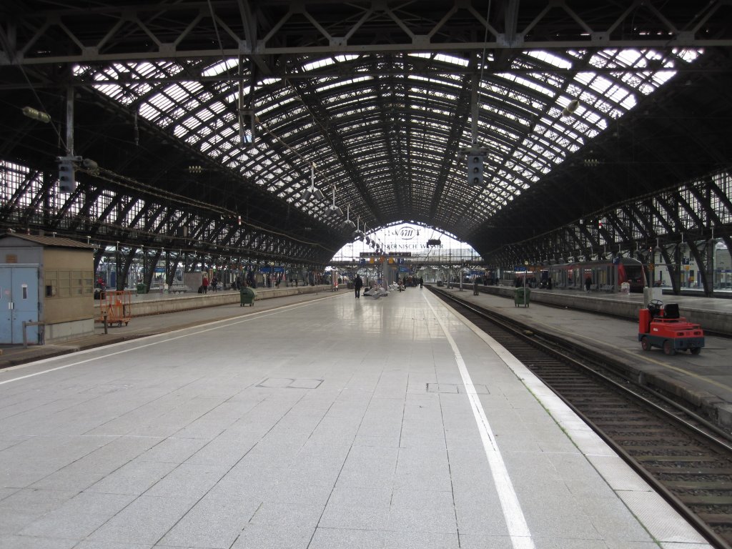 Das Innengebude des Klner Hbf.