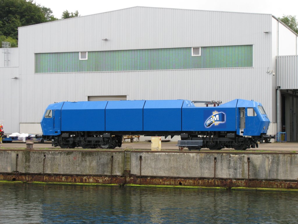 Das Monster (ex HGK DE12) am 01.09.10 in Kiel.