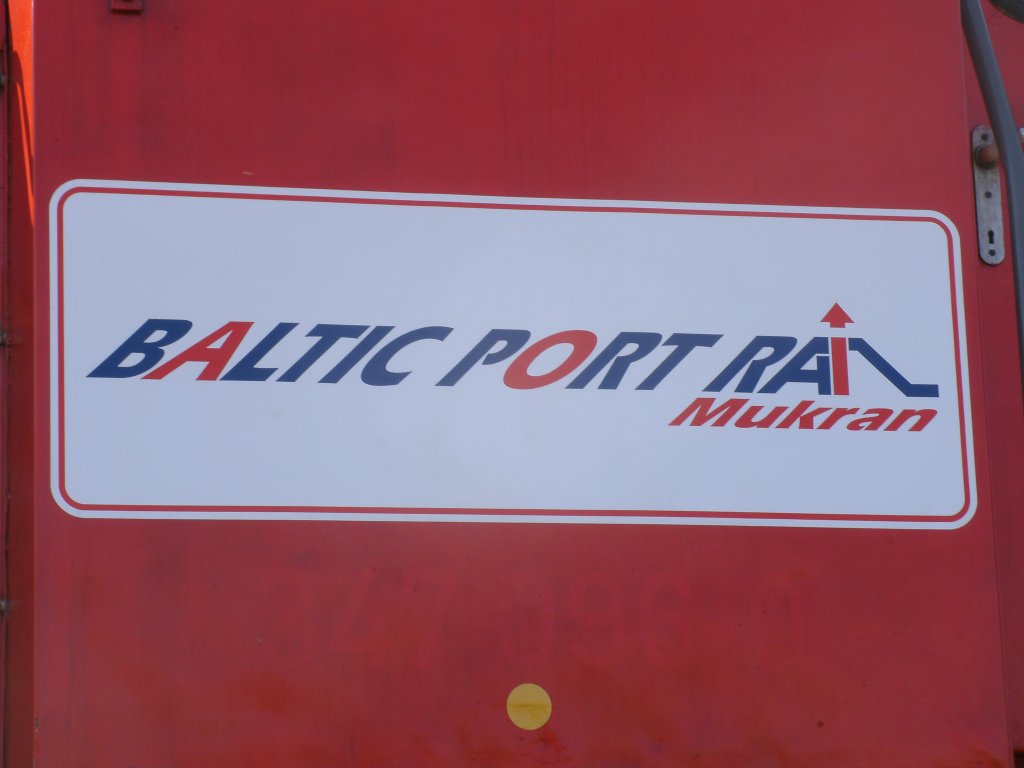 Das Neu gegrndete Unternehmen  Baltic Port Rail Mukran  hat jetzt von DB-Schenker Rail den Breitspurteil und die drei betriebsfhigen 347er komplett bernommen.Nun bernimmt das neue Unternehmen den Rangierdienst in Mukran.13 Beschftigte sind im Unternehmen bescftigt.Aufnahme am 21.April 2011 an 347 096.