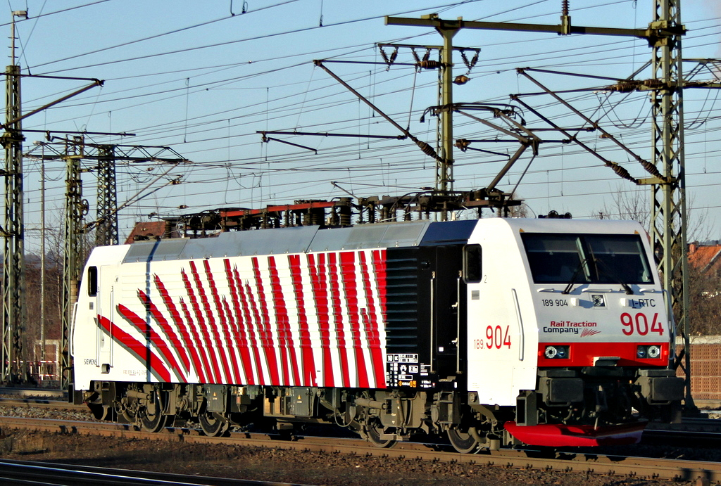 Das neuste Zebra von RTC 189 904 am 16.01.12 in Fulda 
