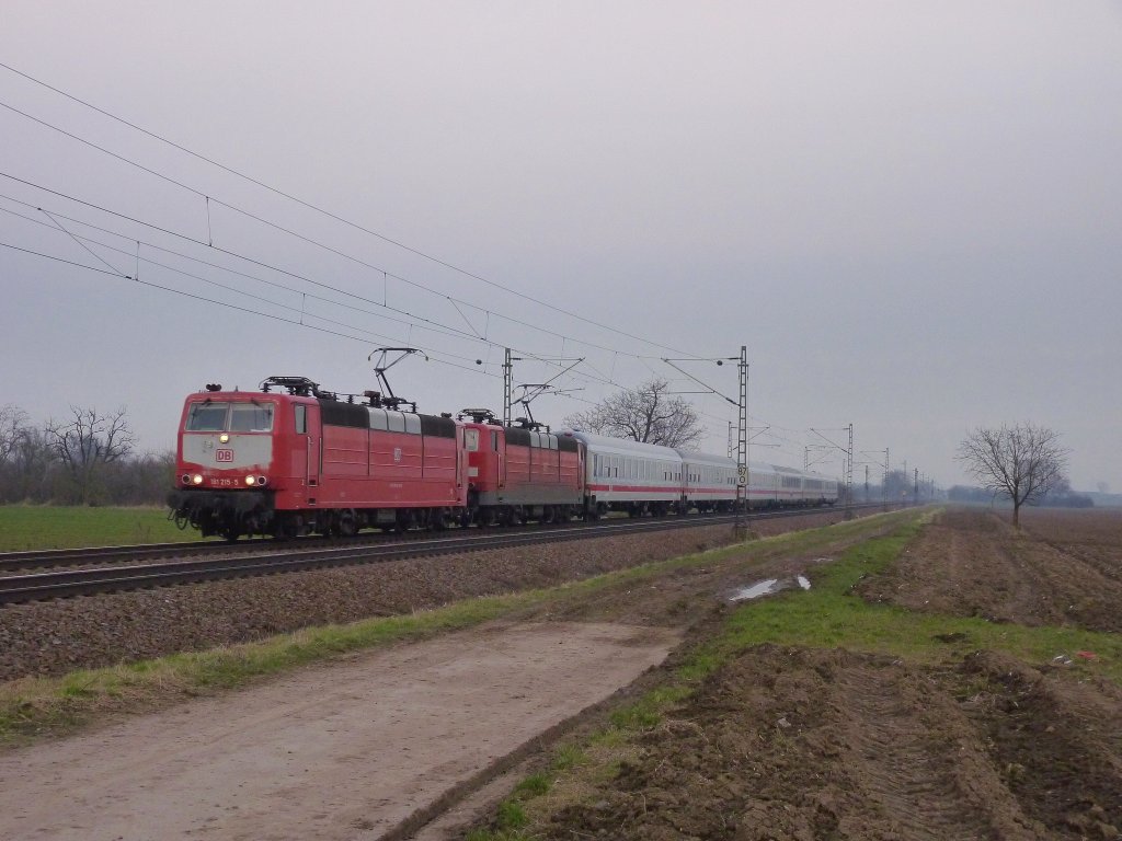 Das Tageshighlight am 23.2.11 kam in Form von 181 215 und 181 220 mit dem IC 2054 Frankfurt - Saarbr�cken bei Ha�loch (Pfalz).