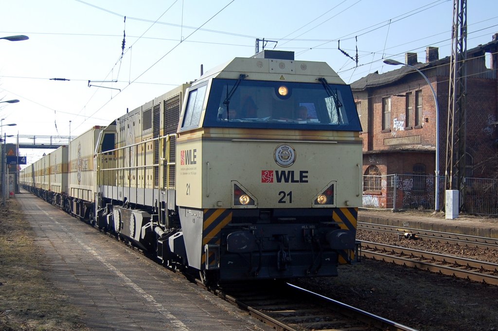 Das war Heute mein Highlight in Priort gewesen. Der Warsteinerzug mit der WLE 21 als Lok. 18.03.2010