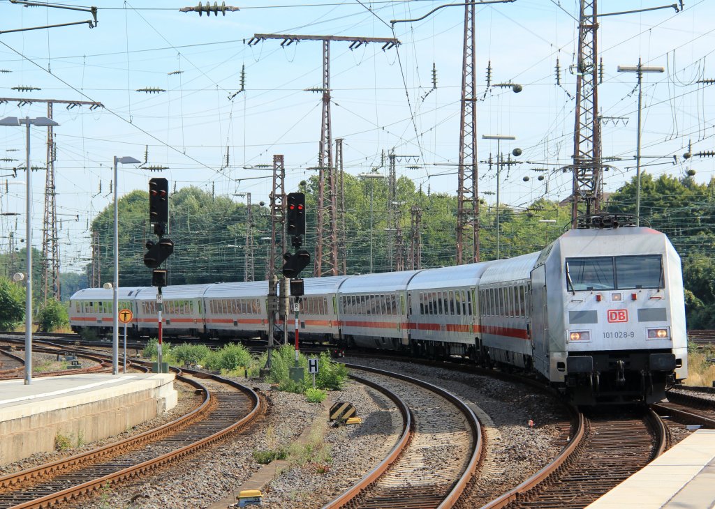DB 101 028-9  Sachsen Anhalt 800 Jahre  mit IC1917 in Essen Hbf, September 2012.
