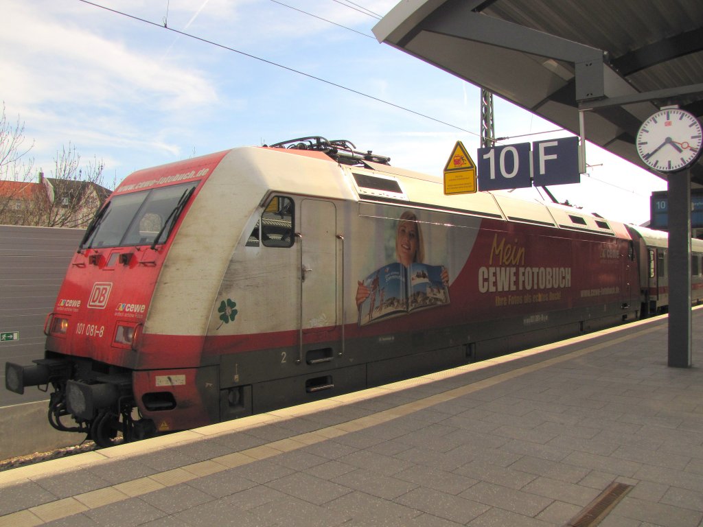 DB 101 081-8 mit dem IC 2251 von Frankfurt (M) Flughafen Fernbf nach Leipzig Hbf, am 14.04.2013 in Erfurt Hbf.