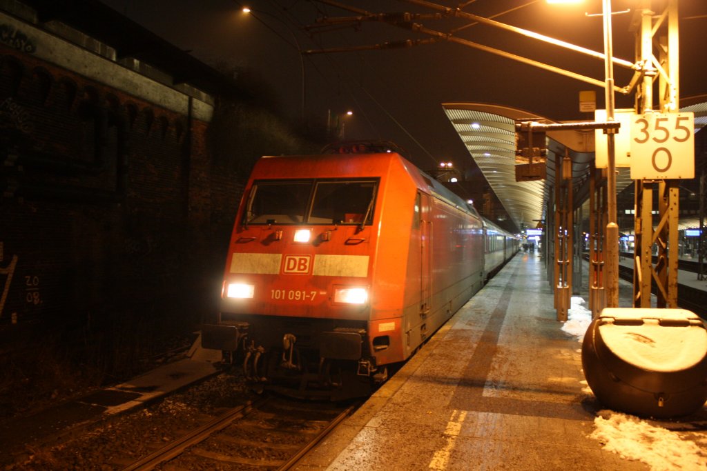 DB 101 091-7 Am Frhen Morgen des 28.01.2012 in Hamburg Hbf