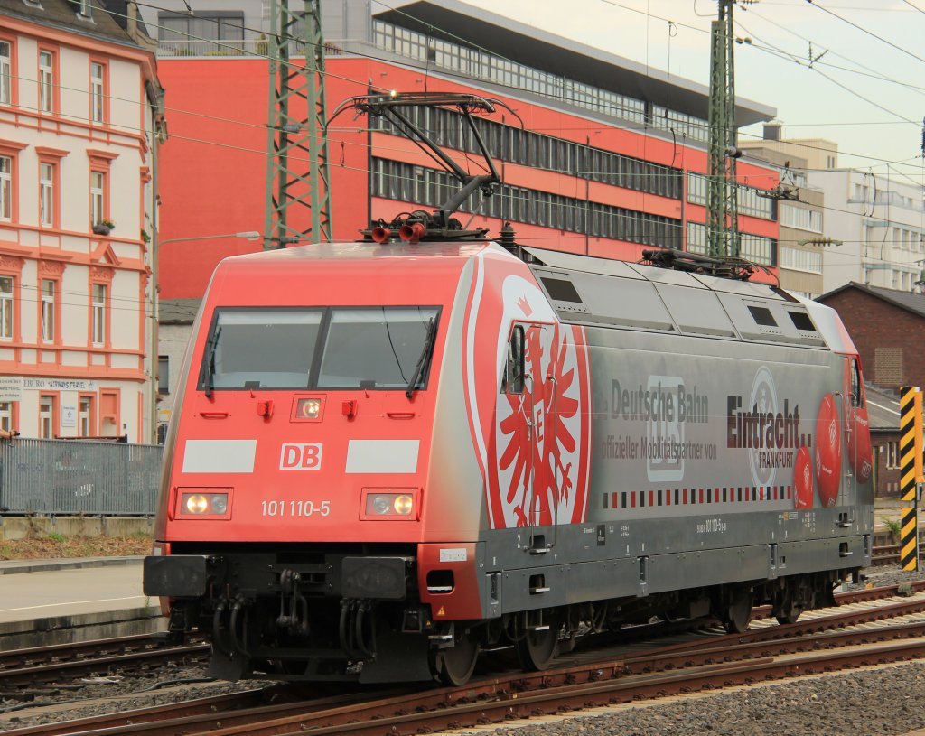 DB 101 110-5  Eintracht Frankfurt  in Frankfurt Main Hbf, August 2012.
