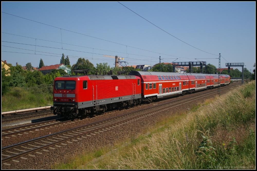 DB 114 013 am 18.06.2012 mit dem RE3 nach Elsterwerda in Berlin Bornholmer Strae