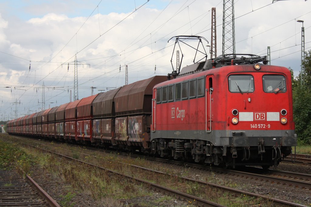 DB 140 572 am 26.9.10 mit Kohle in Ratingen-Lintorf