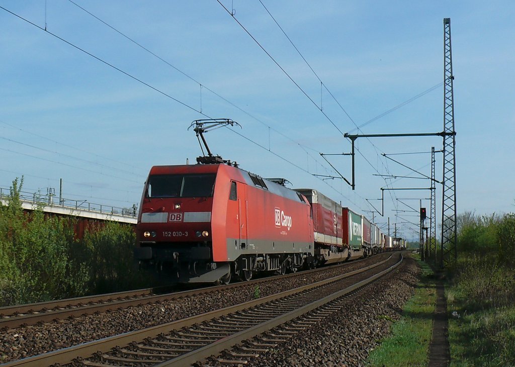 DB 152 030 mit Gterzug Richtung Norden.

Kln-Wahn
06.04.11