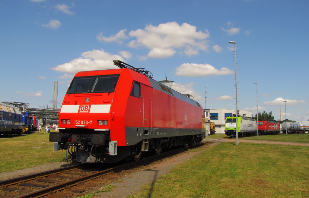 DB 152 033-7 (91 80 6152 033-7 D-DB) beim Tag der offenen Tr, am 01.09.2012 in Leuna.