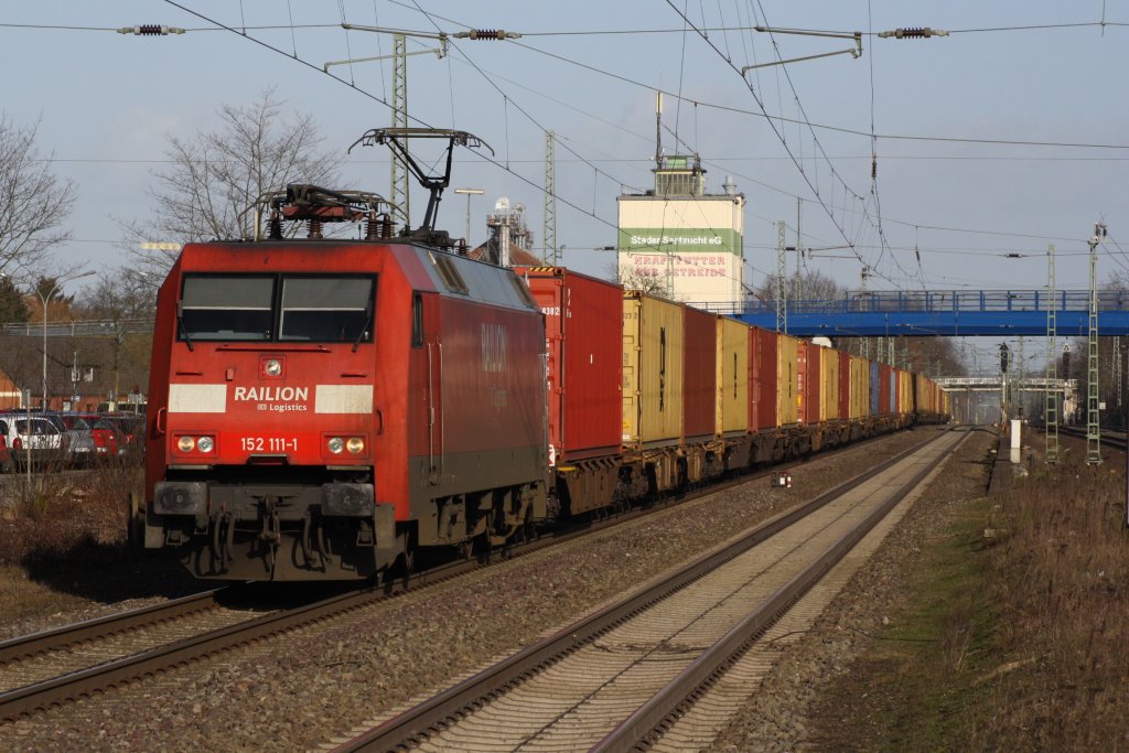 DB 152 111-1 am 15.02.2012 bei der Einfahrt in den Bahnhof Tostedt auf Gleis 1 zur Weiter Fahrt nach Bremen.