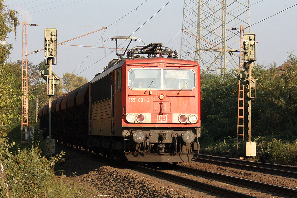 DB 155 091-2 bei der Fahrt durch Wanne-Unser-Fritz. - 13.10.2010 -