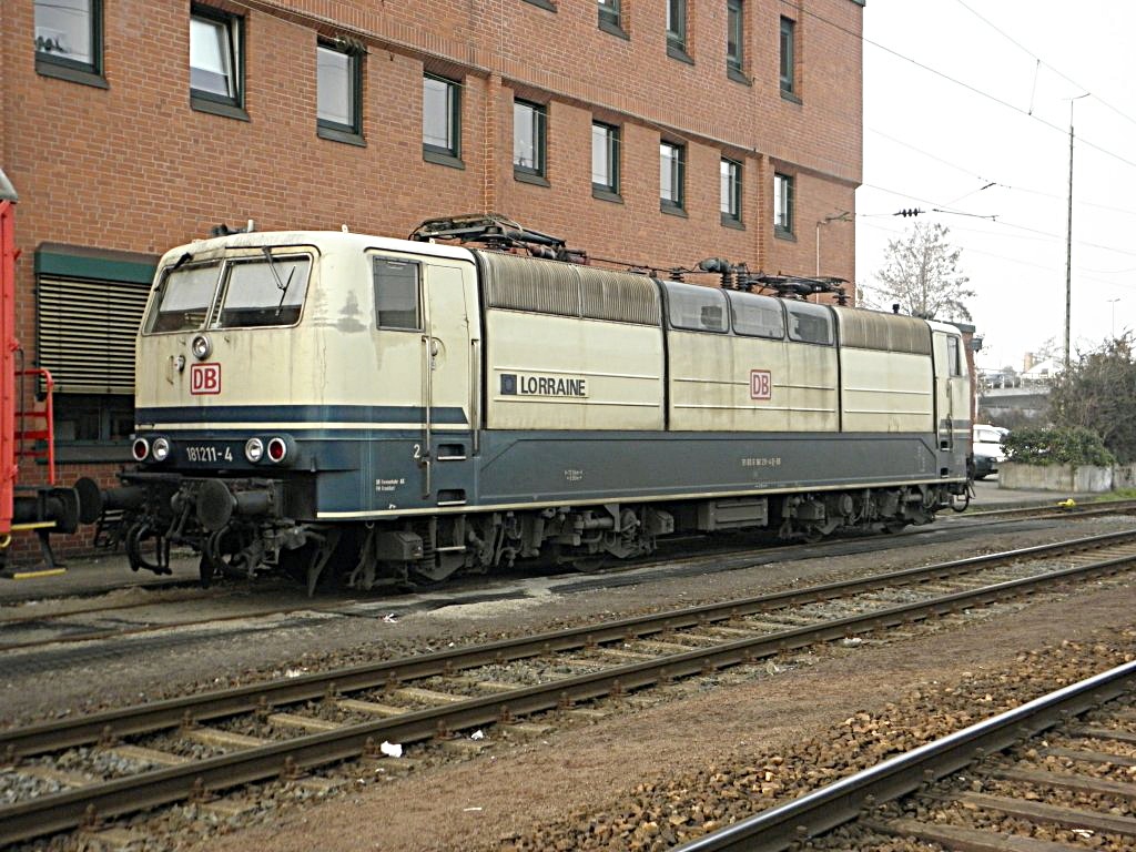 DB 181 211-4  Lorraine  steht abgestellt in Koblenz Hbf am 5.3.2011