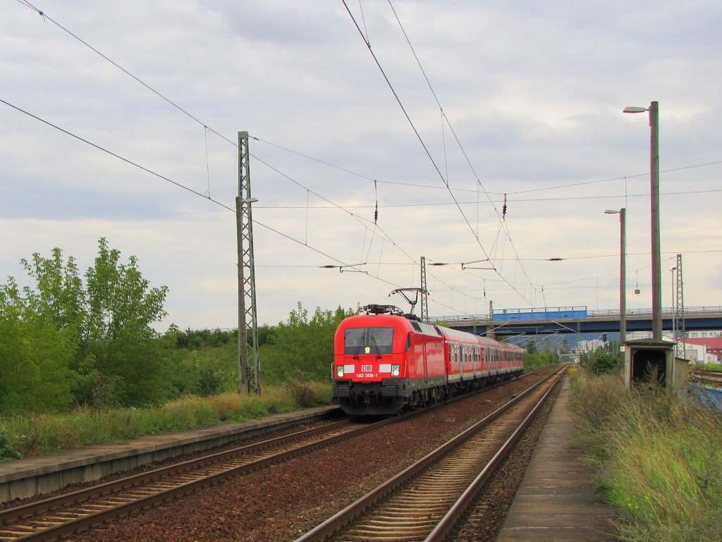 DB 182 009-1 mit der RB 16297 von Eisenach nach Sangerhausen, in Erfurt Ost; 03.09.2010