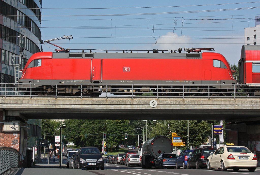 DB 182 014 am 3.8.12 in Berlin Jannowitzbrcke.